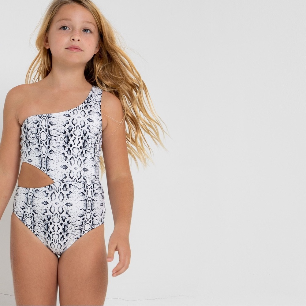 NWT Stella Cove Swimsuit